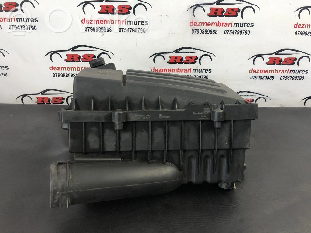 Audi A3 S3 8P Caja del filtro de aire 