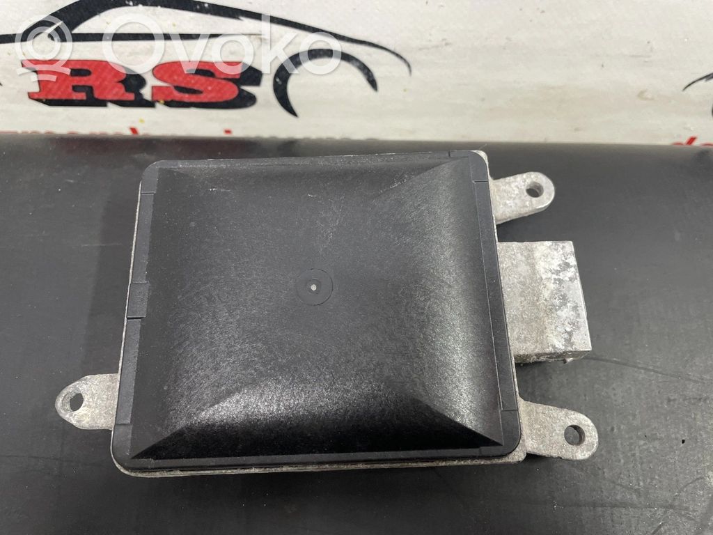 Volkswagen PASSAT B7 Blind spot module 