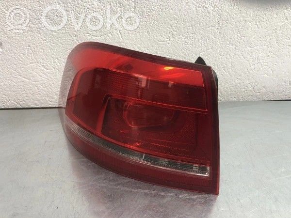 Volkswagen PASSAT B7 Luci posteriori 