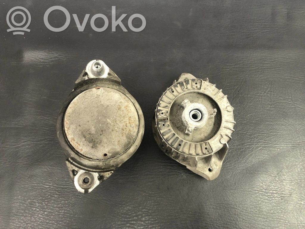 Mercedes-Benz C W204 Supporto di montaggio del motore 
