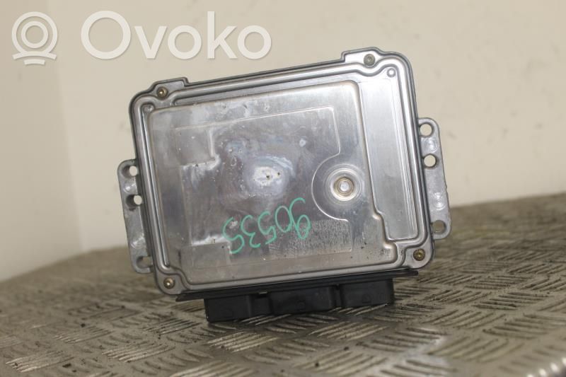 Nissan Primera Engine control unit/module 