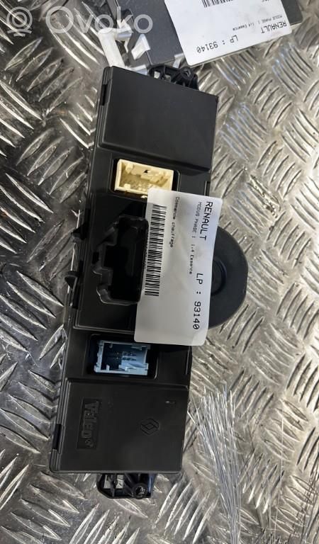 Renault Modus Climate control unit 
