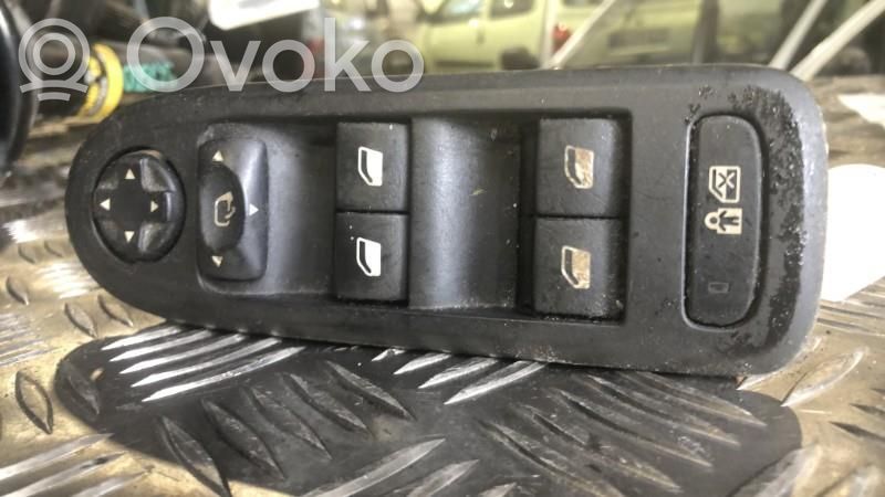 Citroen C5 Electric window control switch 