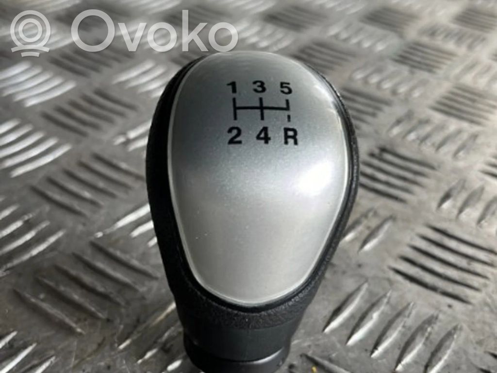 Ford Fiesta Gear lever shifter trim leather/knob 