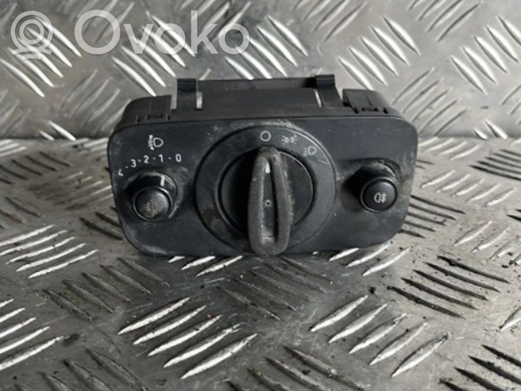 Ford Fiesta Light switch 