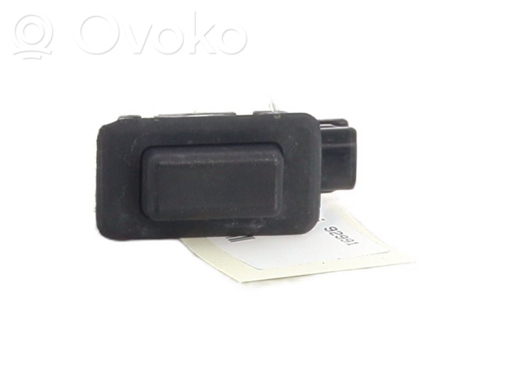 Tailgate opening switch