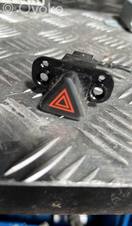 Chevrolet Aveo Hazard light switch 