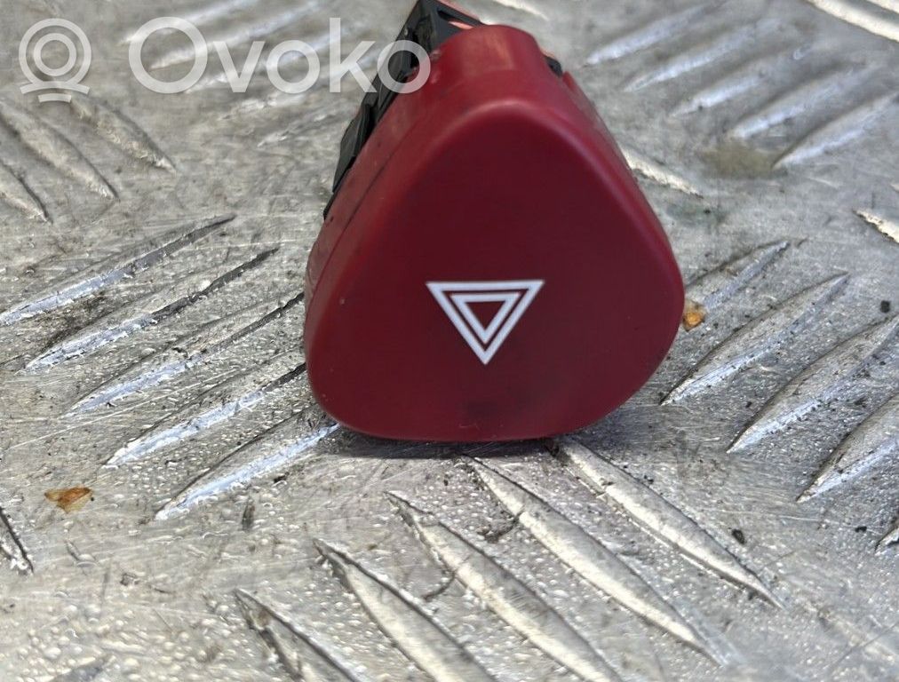 Citroen C2 Hazard light switch 