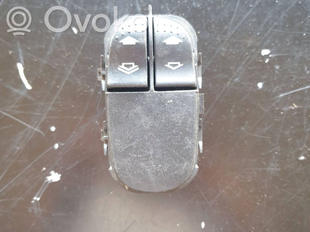 Ford Focus Electric window control switch 