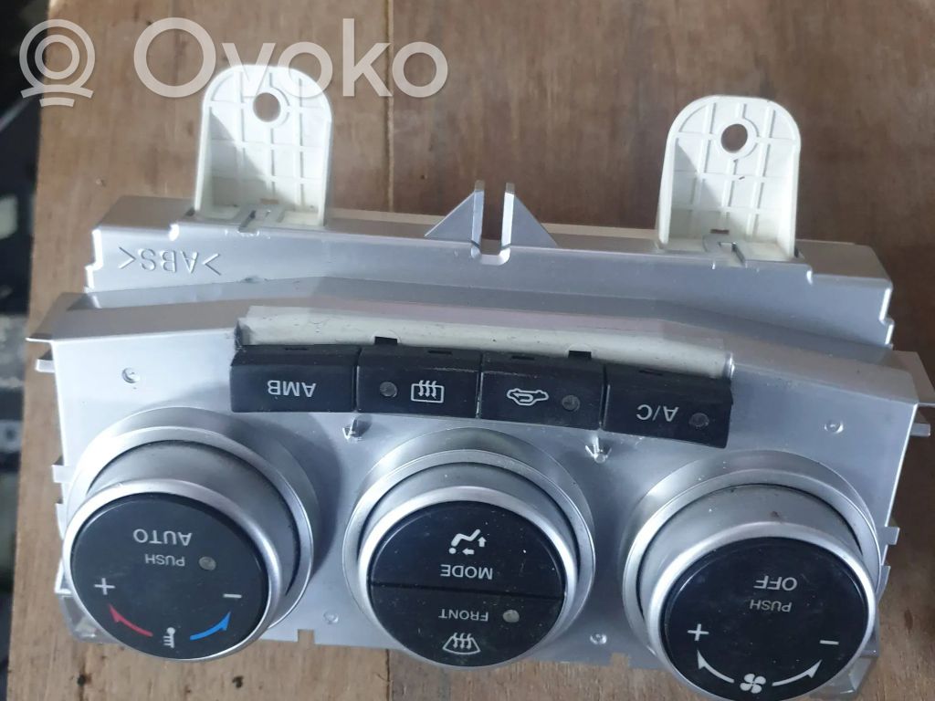 Mazda 5 Gaisa kondicioniera / klimata kontroles / salona apsildes vadības bloks (salonā) 