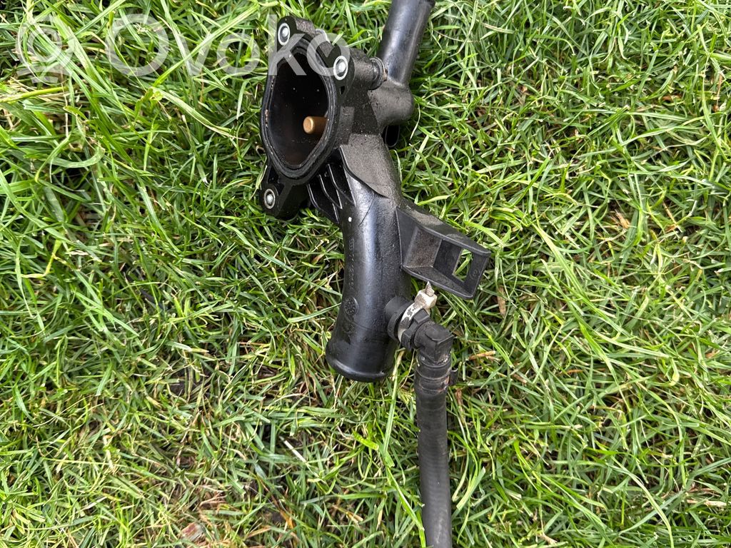 Opel Astra J Termostaatin kotelo 