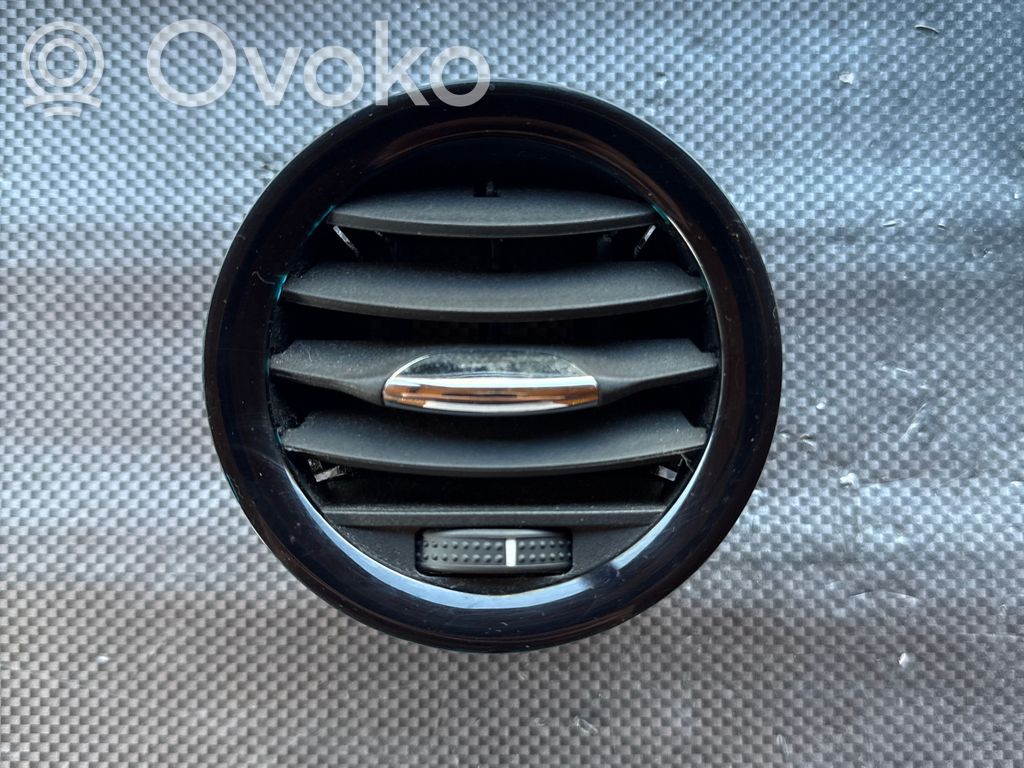 Opel Corsa D Centrinės oro grotelės 