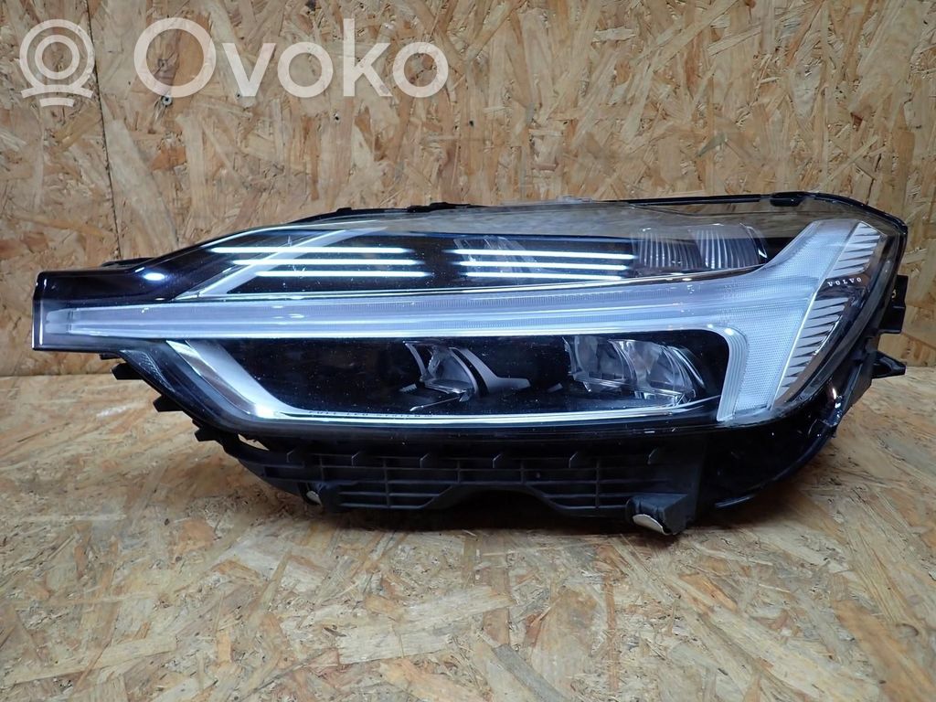 Volvo XC60 Scheinwerfer 