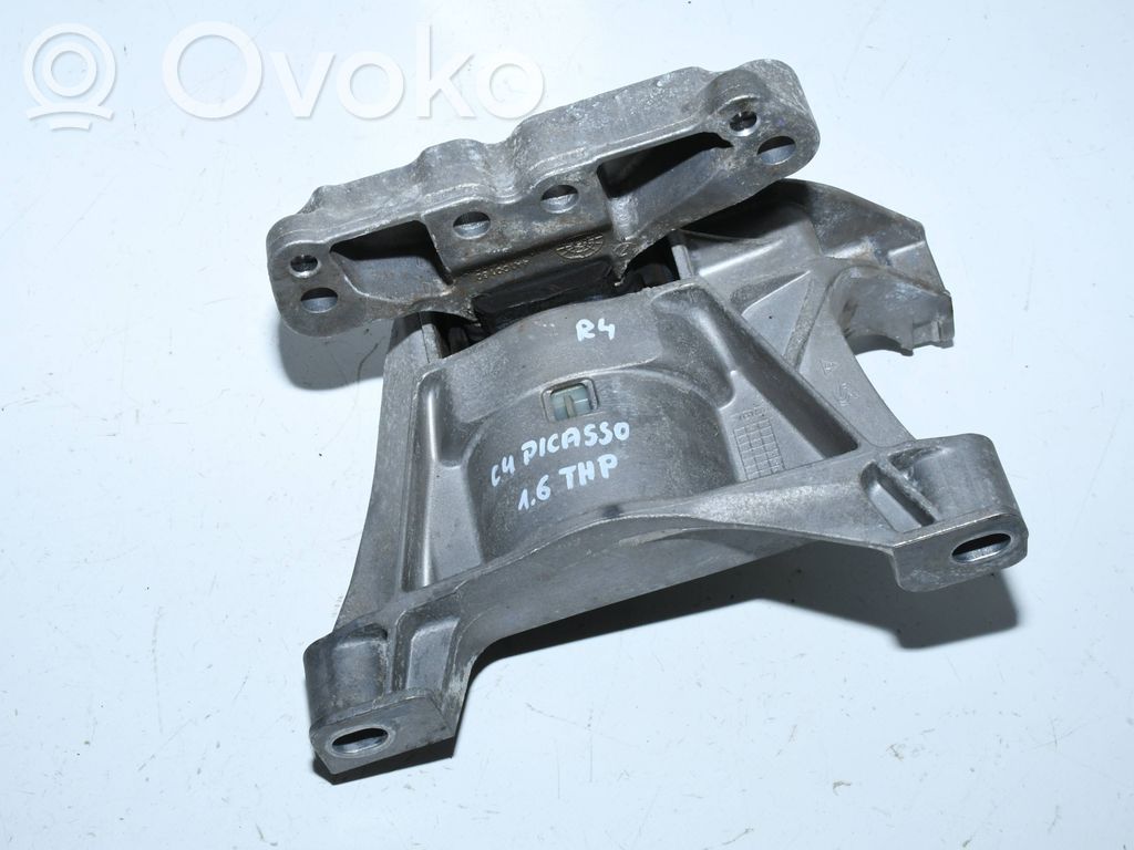 Engine mount bracket   4A103720,4A100160