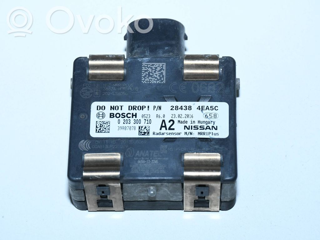 Sensor de radar Distronic   284384EA5C