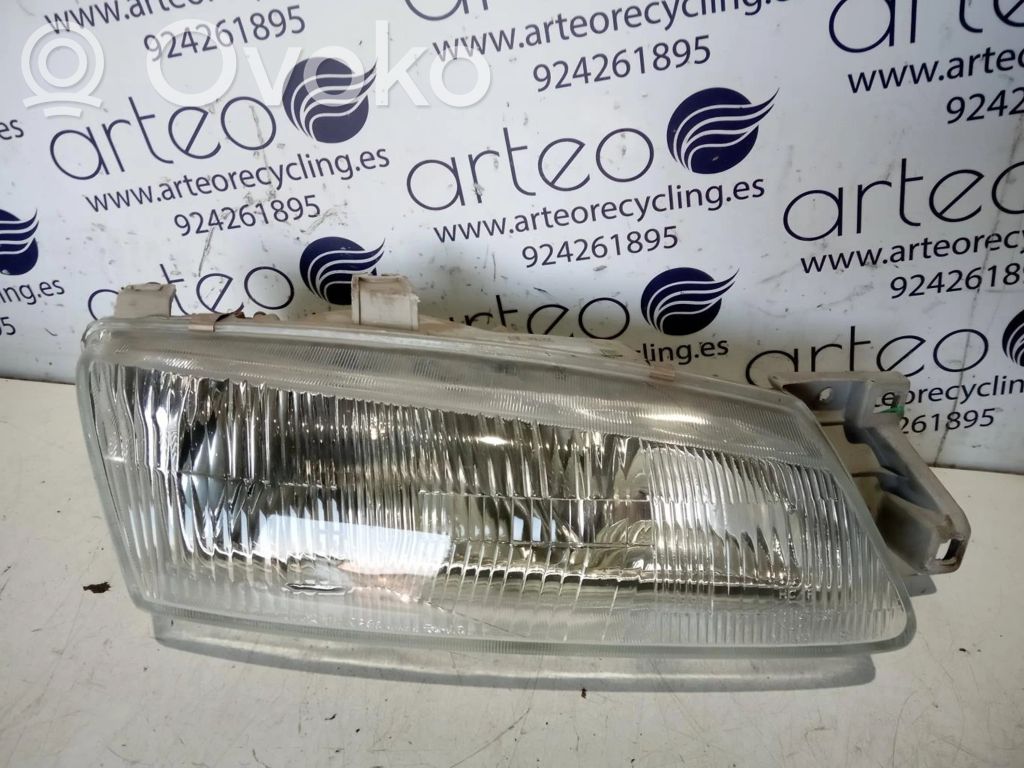 KIA Sephia Headlight/headlamp 
