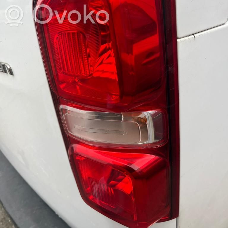 Rear/tail lights   PROCEDENCIA