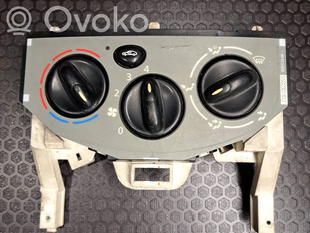 Opel Vivaro Climate control unit 