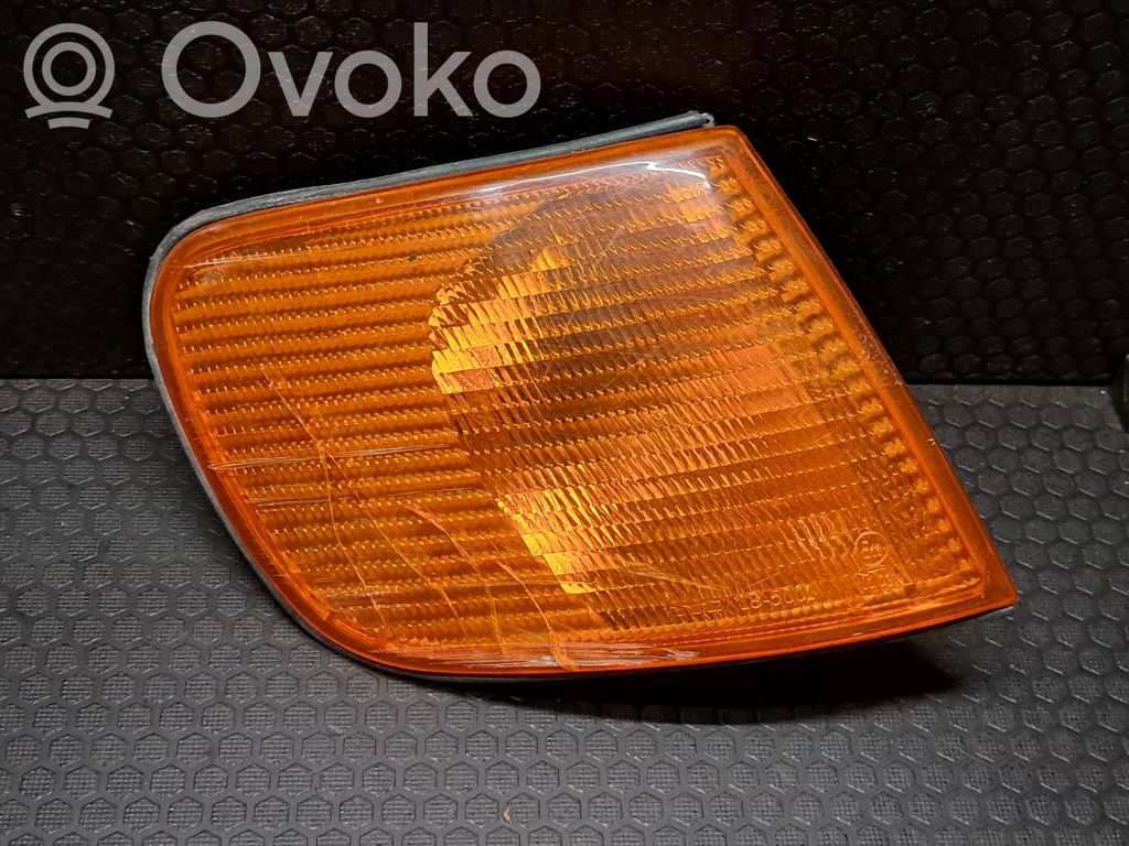 Audi A6 S6 C5 4B Kierunkowskaz przedni 