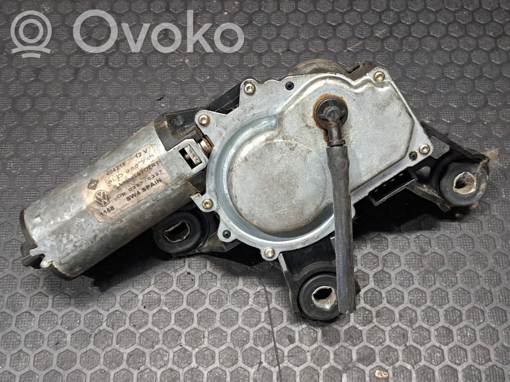 Audi A3 S3 8L Silniczek wycieraczki szyby tylnej 