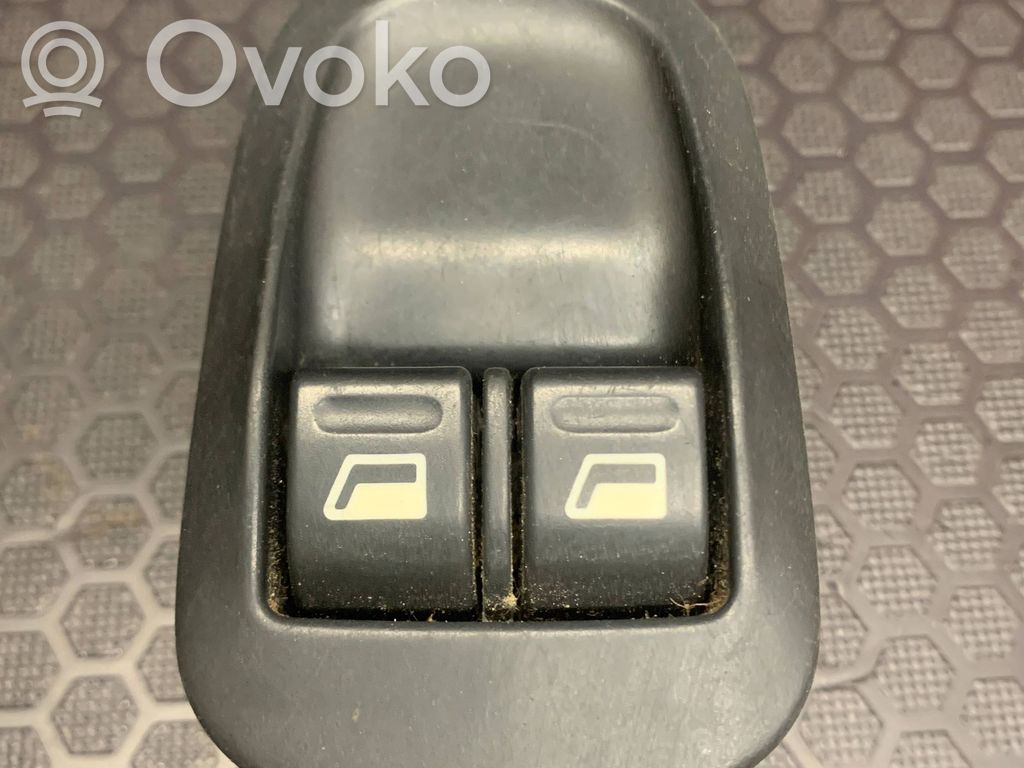 Peugeot 206 Electric window control switch 