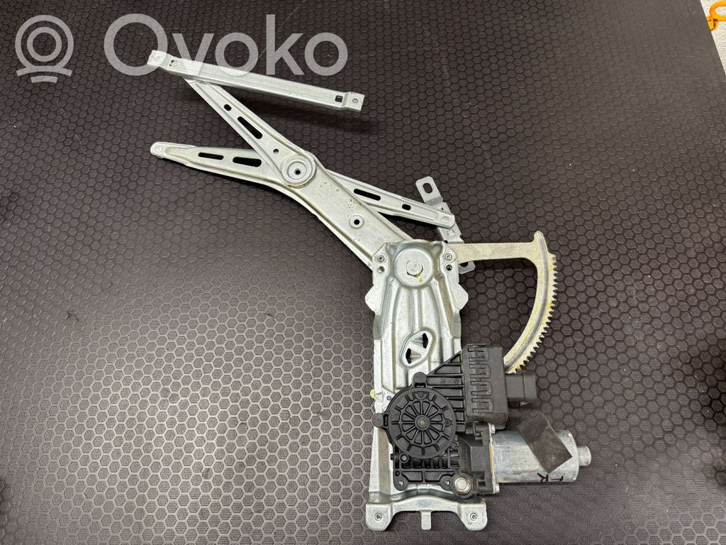 Opel Zafira B Front door window regulator with motor 