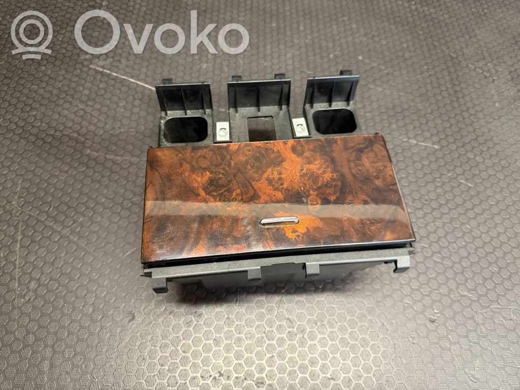 Jaguar XF X250 Cup holder front 