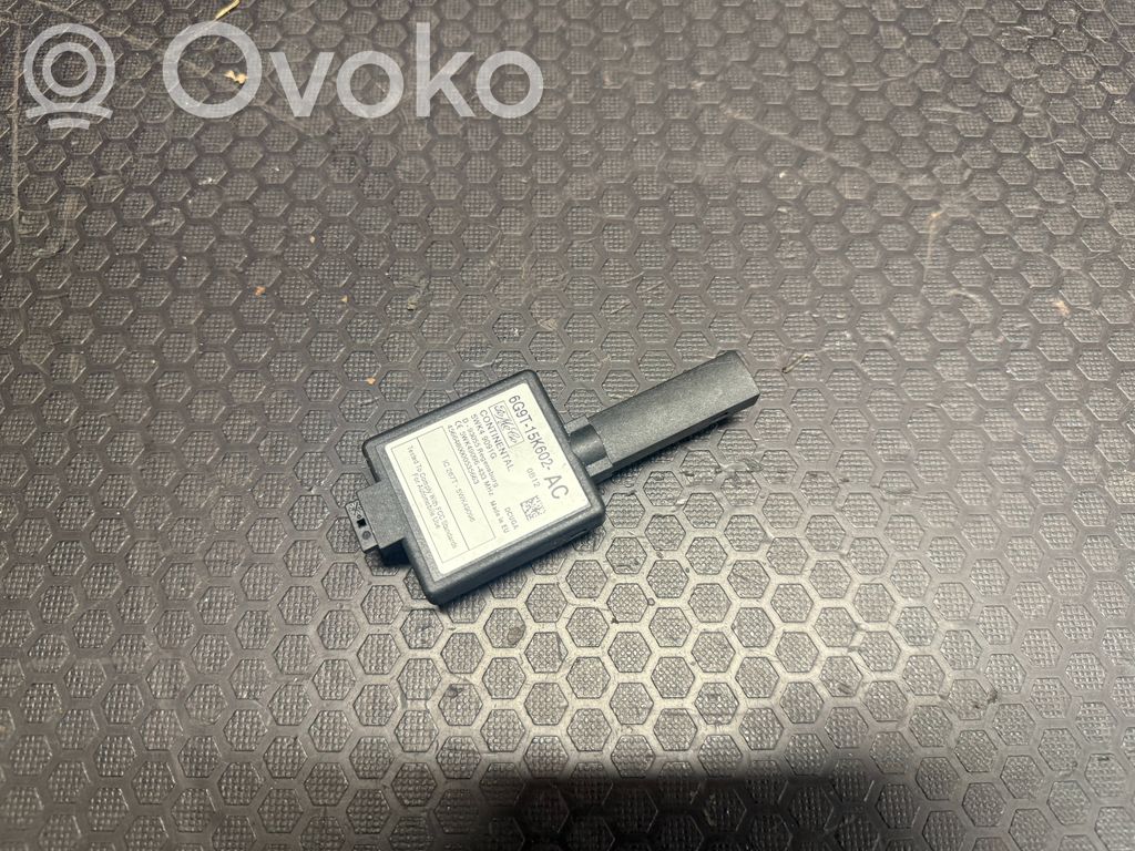 Jaguar XF X250 Antenos stiprintuvas 