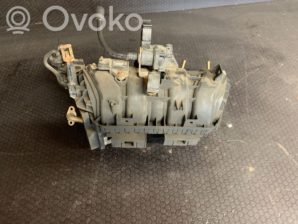 Opel Corsa D Colector de admisión 