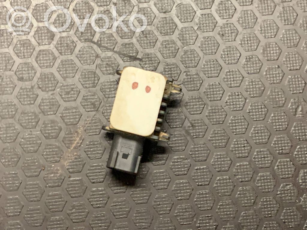 Ford Focus C-MAX Airbag deployment crash/impact sensor 