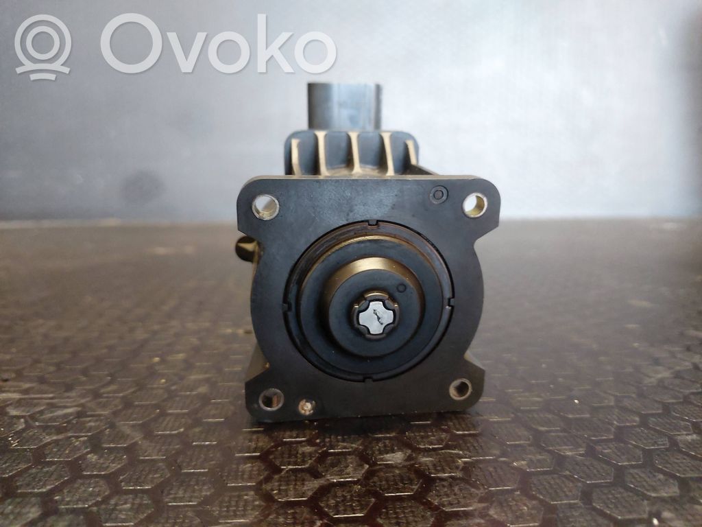 Opel Insignia A EGR valve 