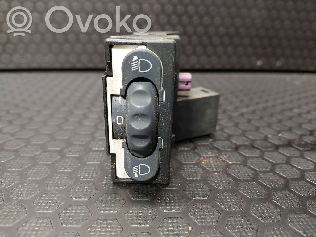 Renault Espace III Headlight level height control switch 