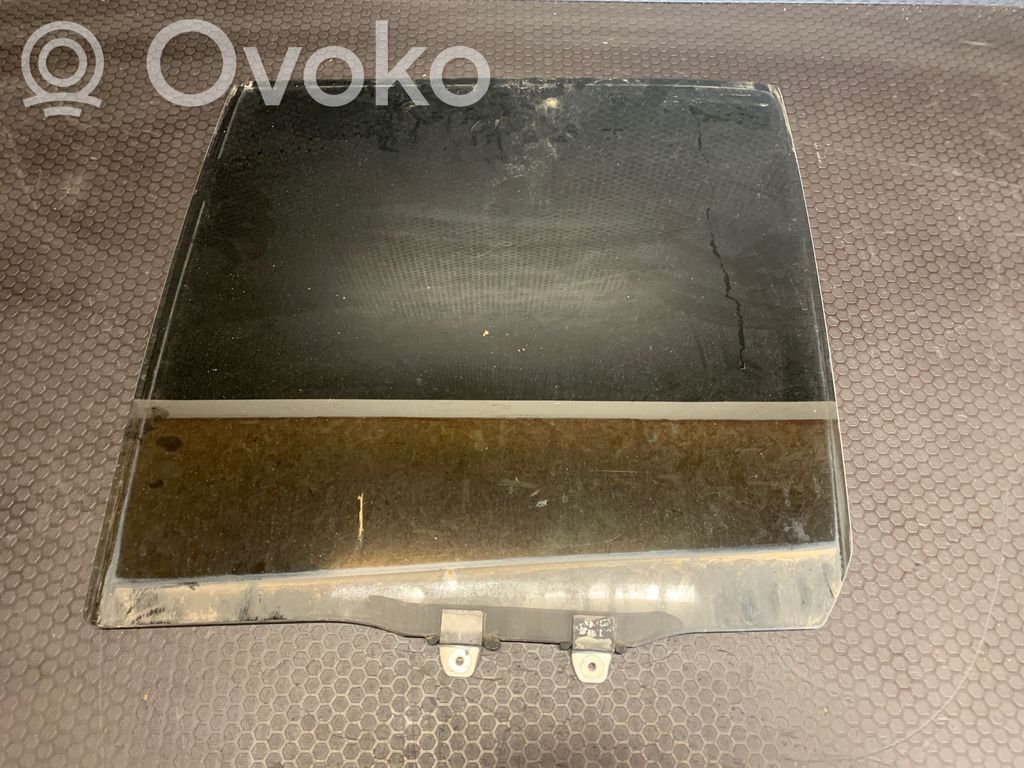 Honda CR-V Rear door window glass 