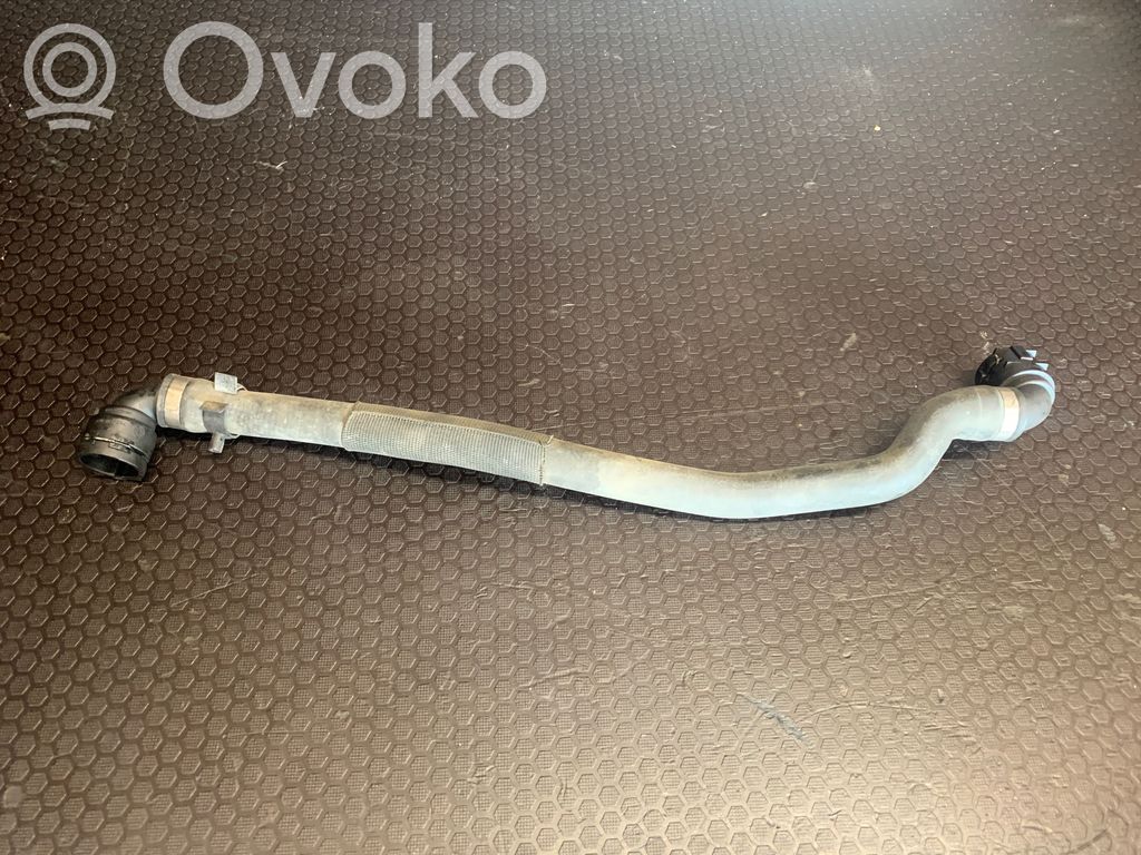 BMW 5 E60 E61 Conductă/furtun lichid de răcire motor 