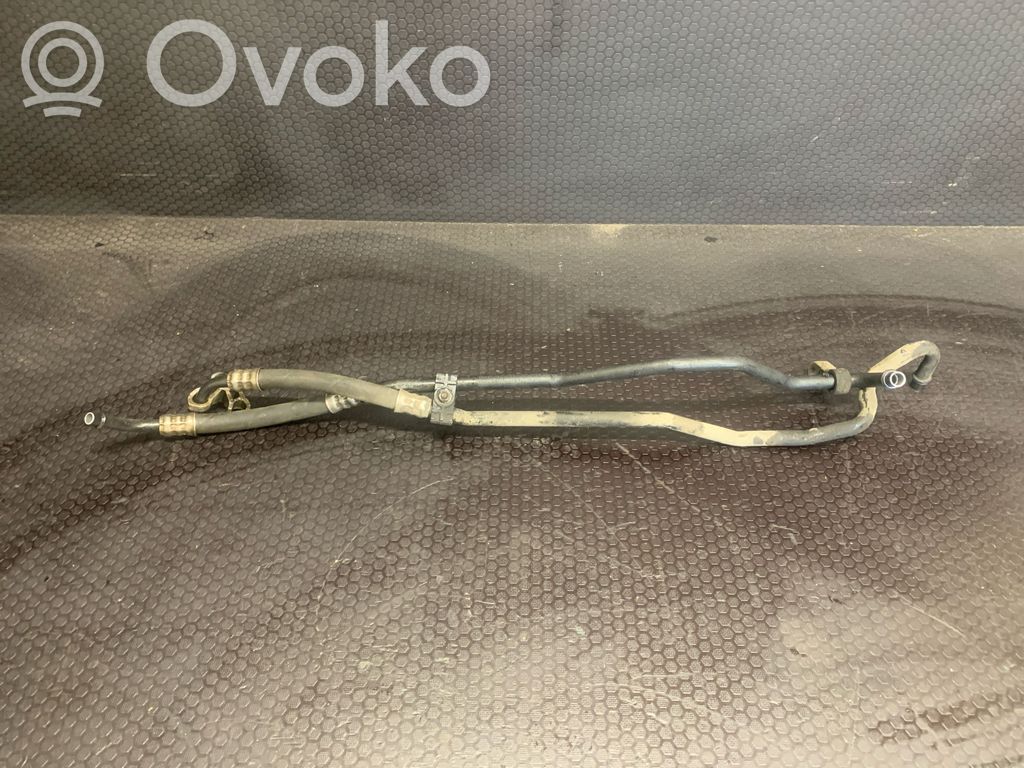 BMW 5 E60 E61 Tuyau de refroidissement d'huile de boîte de vitesses 