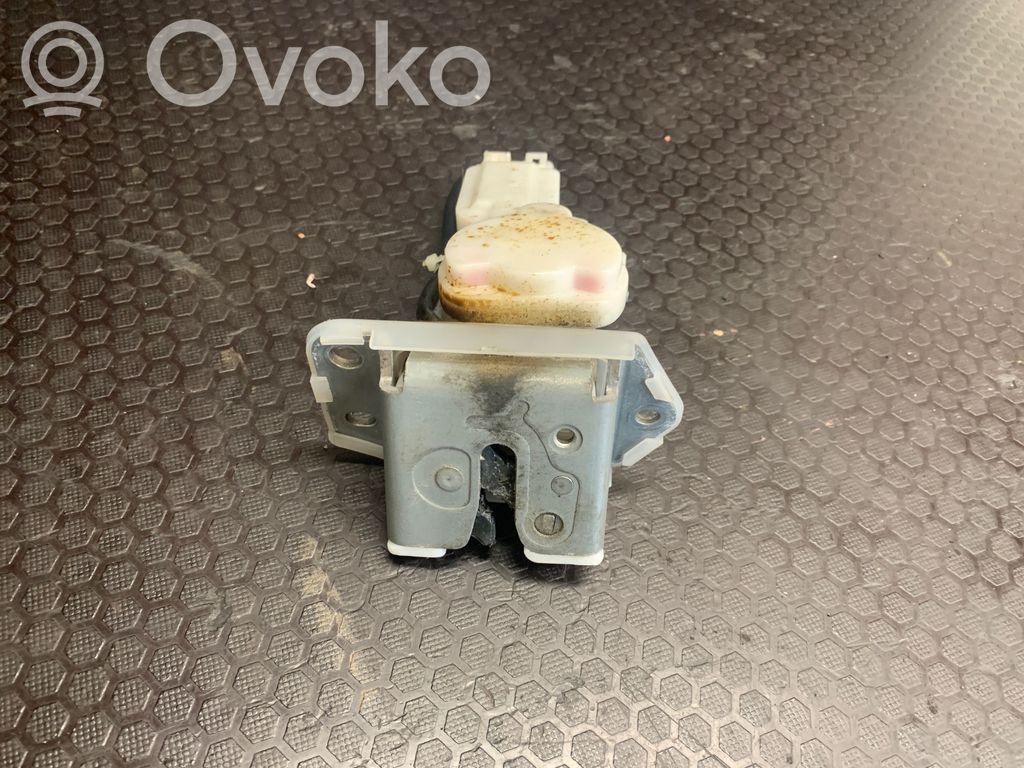 Suzuki Swift I Tailgate/trunk/boot lock/catch/latch 