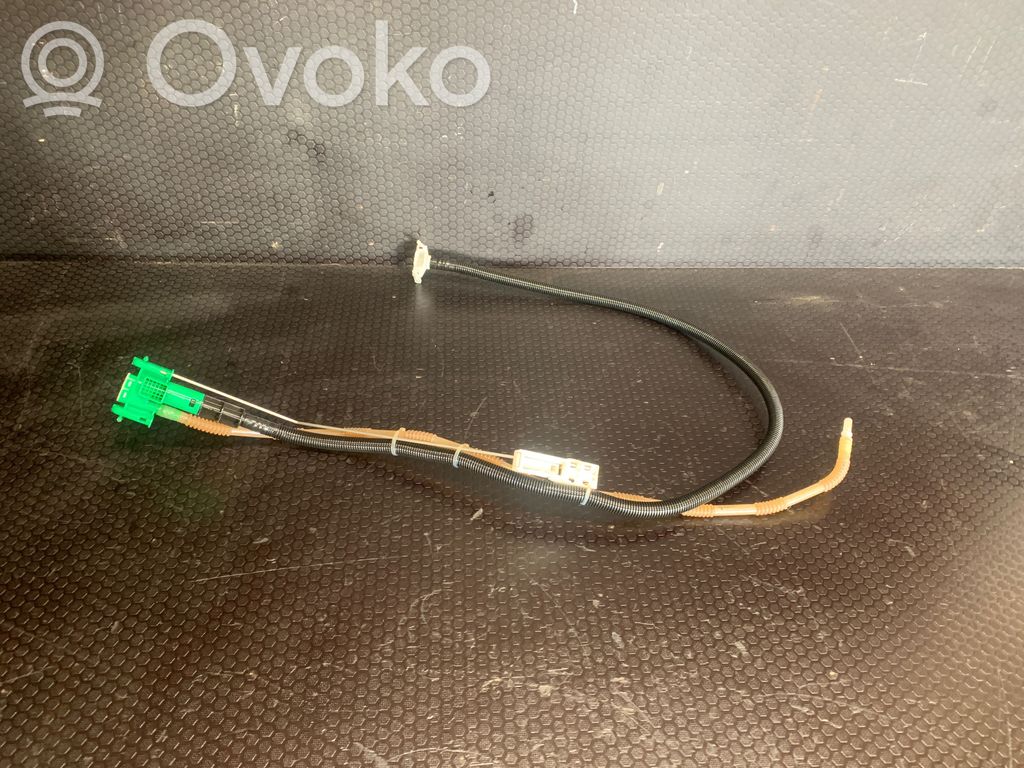 Volkswagen Phaeton Fuel line pipe 
