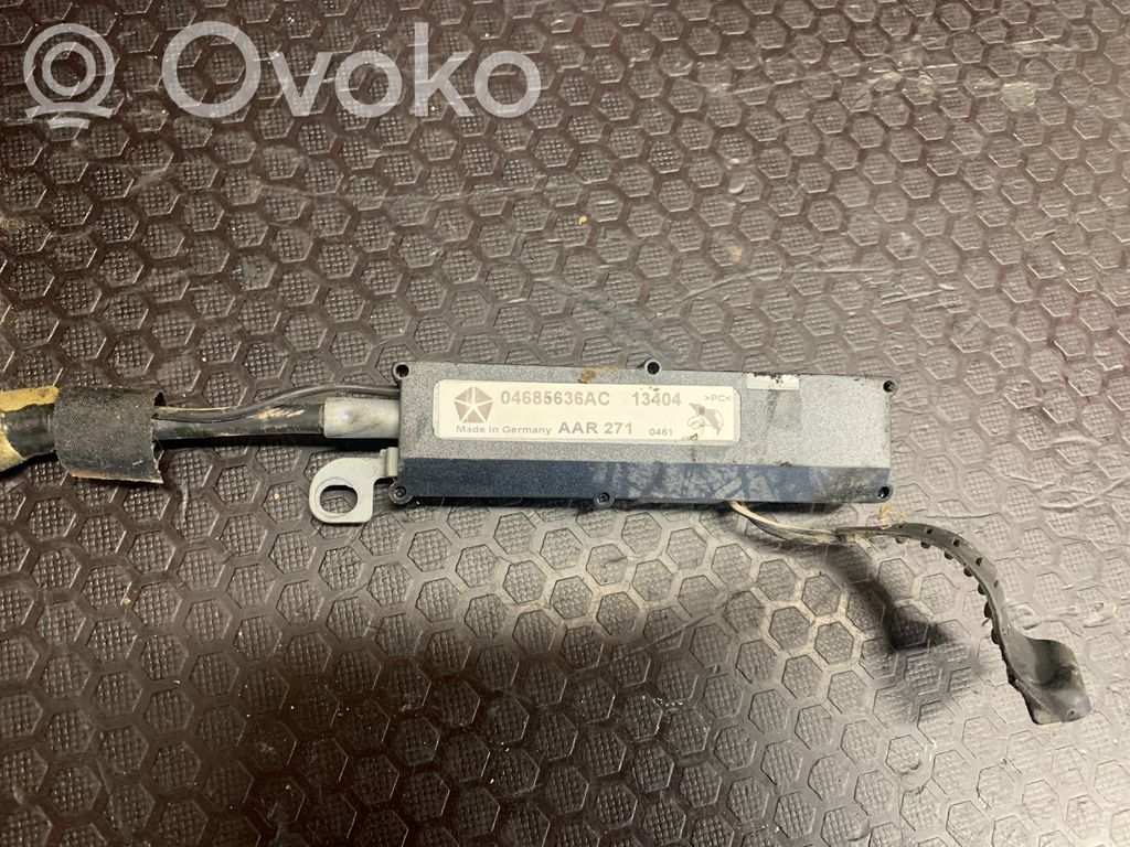 Chrysler Grand Voyager IV Aerial antenna amplifier 