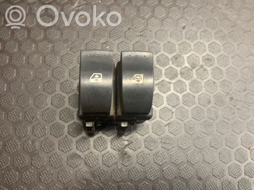 Renault Laguna II Electric window control switch 
