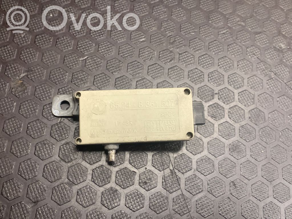 BMW 5 E39 Antenos stiprintuvas 