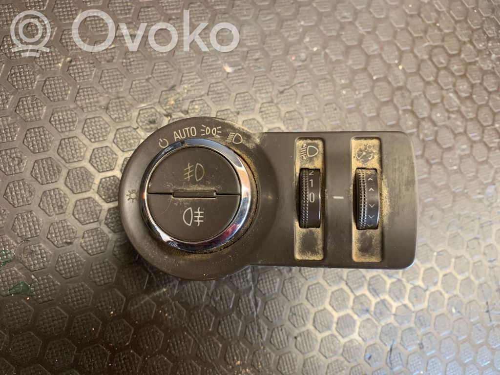 Opel Insignia A Light switch 
