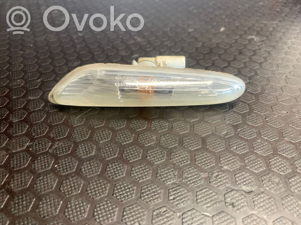 BMW X1 E84 Seitenblinker 