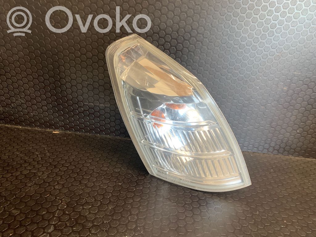 Nissan X-Trail T30 Front indicator light 