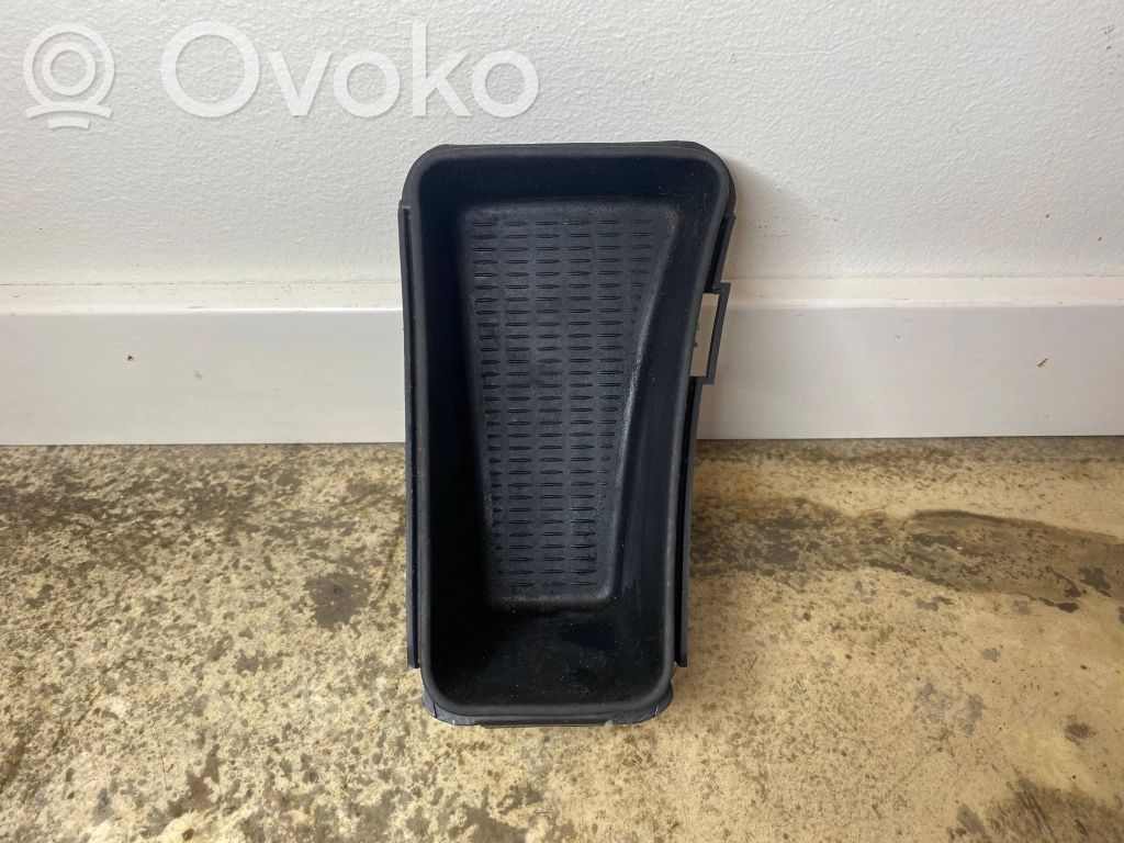 Glove box central console   7118040,51167118040