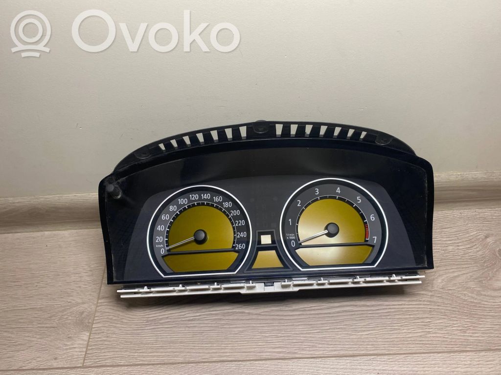 BMW 7 E65 E66 Nopeusmittari (mittaristo) 
