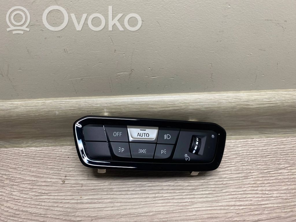 BMW 8 G14 Light switch 