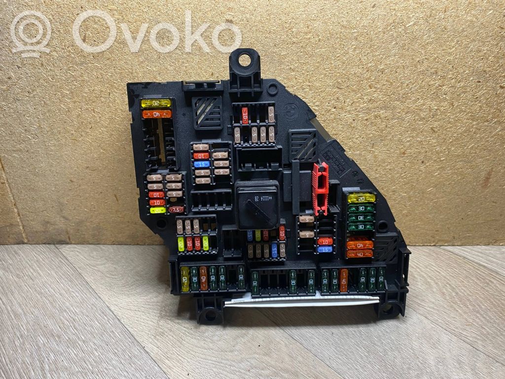 BMW 7 F01 F02 F03 F04 Sulakemoduuli 