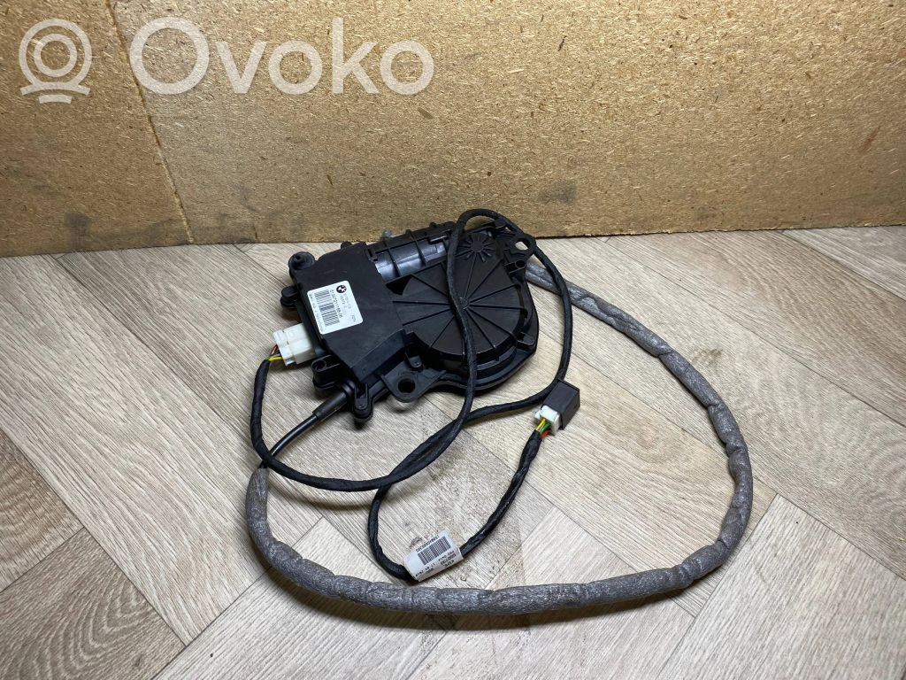 BMW 5 GT F07 Siłownik elektryczny podnoszenia klapy tylnej / bagażnika 