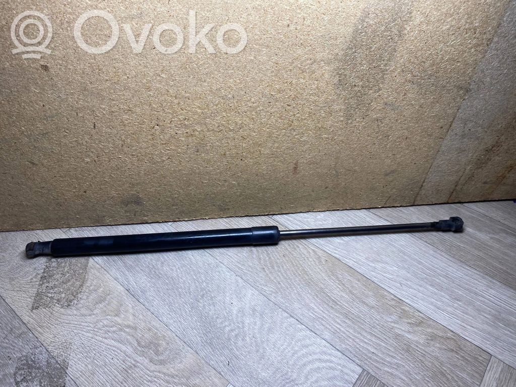 Audi A4 S4 B6 8E 8H Amortyzator klapy tylnej bagażnika 