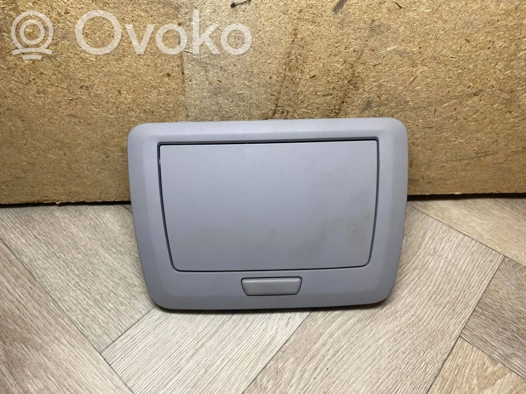 BMW 7 F01 F02 F03 F04 Muu sisävalo 